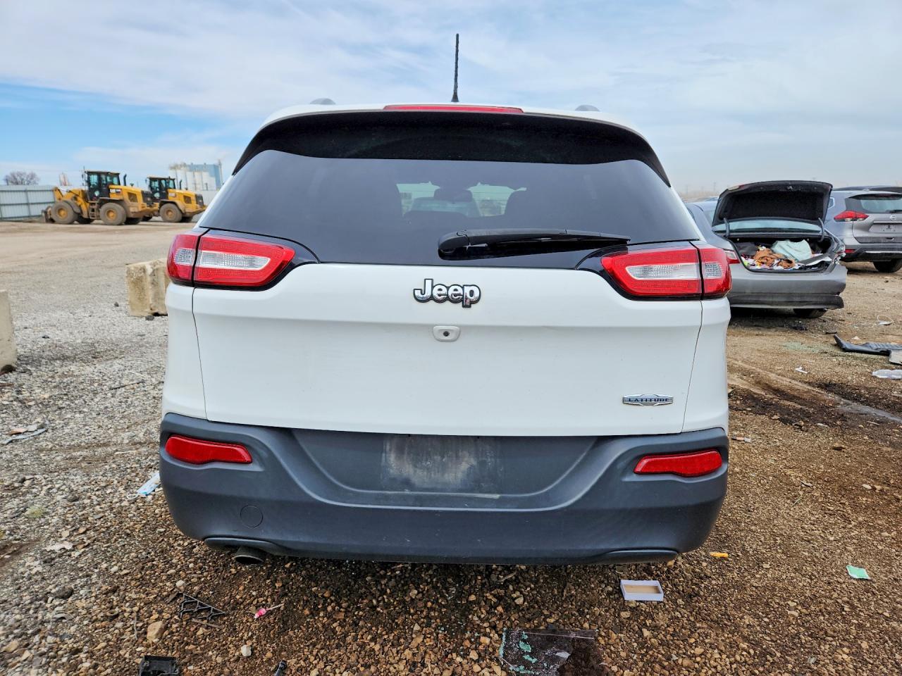 2015 JEEP CHEROKEE LATITUDE photo 11