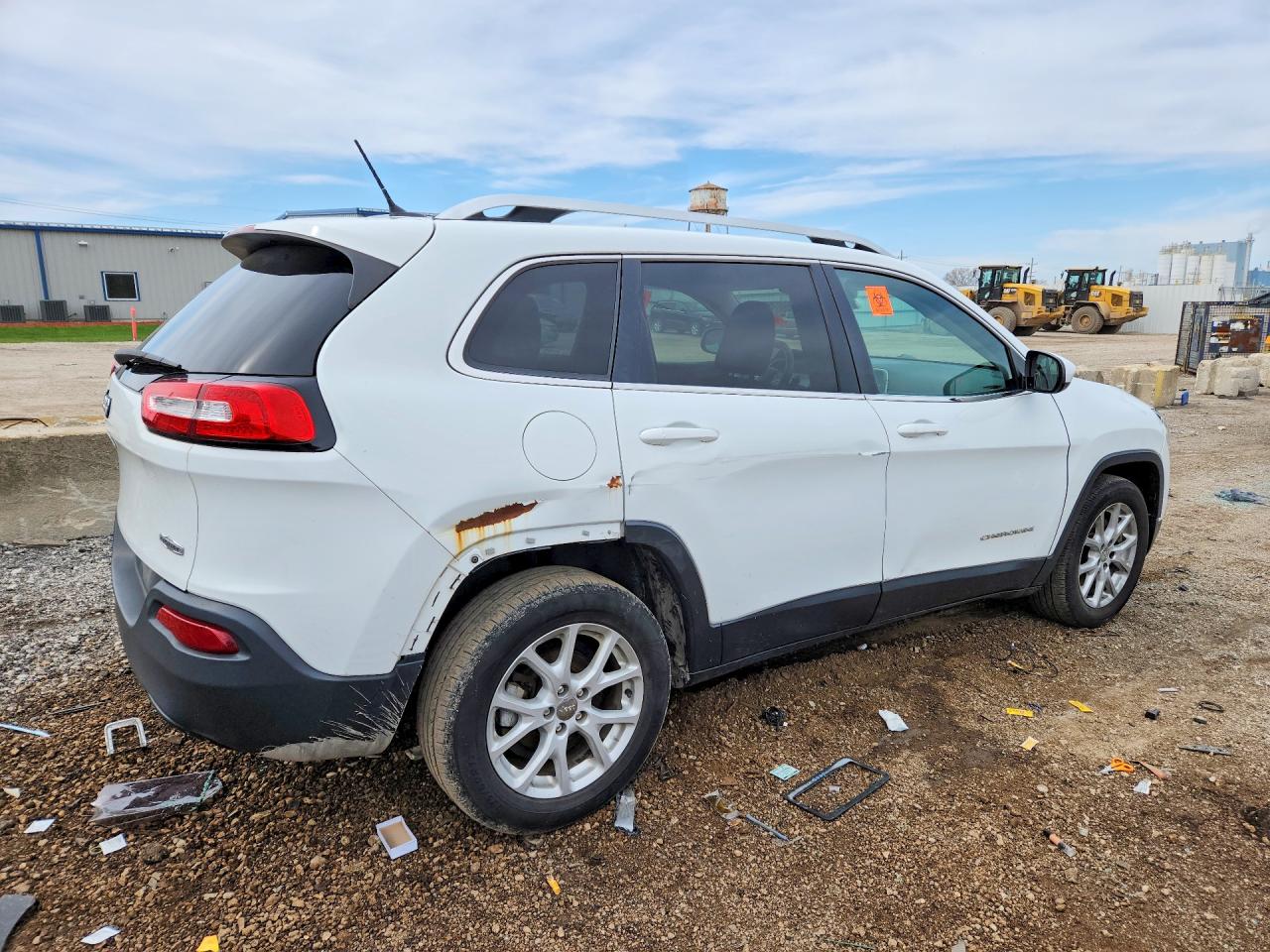 2015 JEEP CHEROKEE LATITUDE photo 5