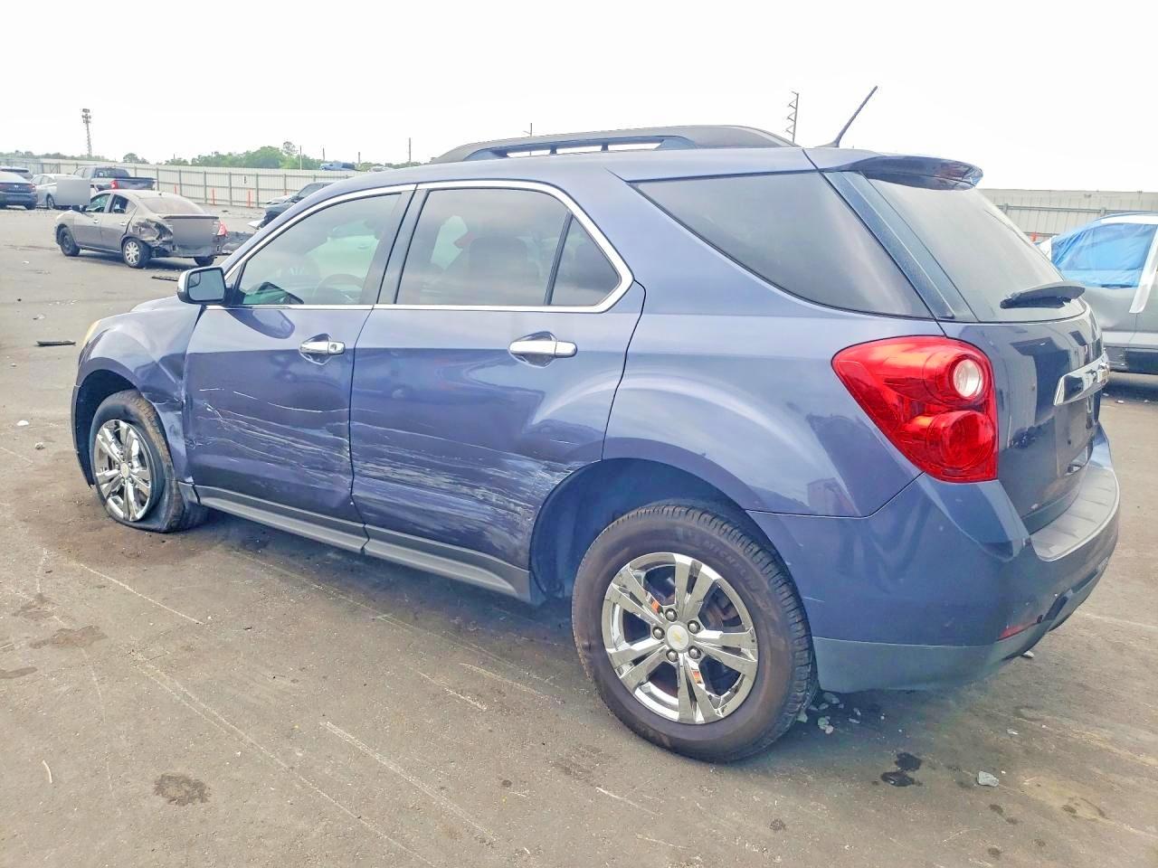 2014 CHEVROLET EQUINOX LT photo 3