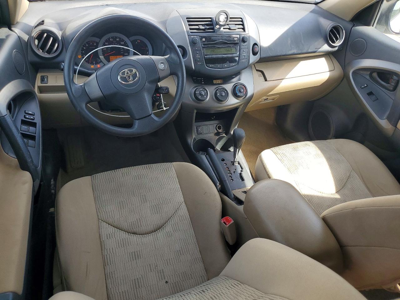 2010 TOYOTA RAV4 BASE photo 8