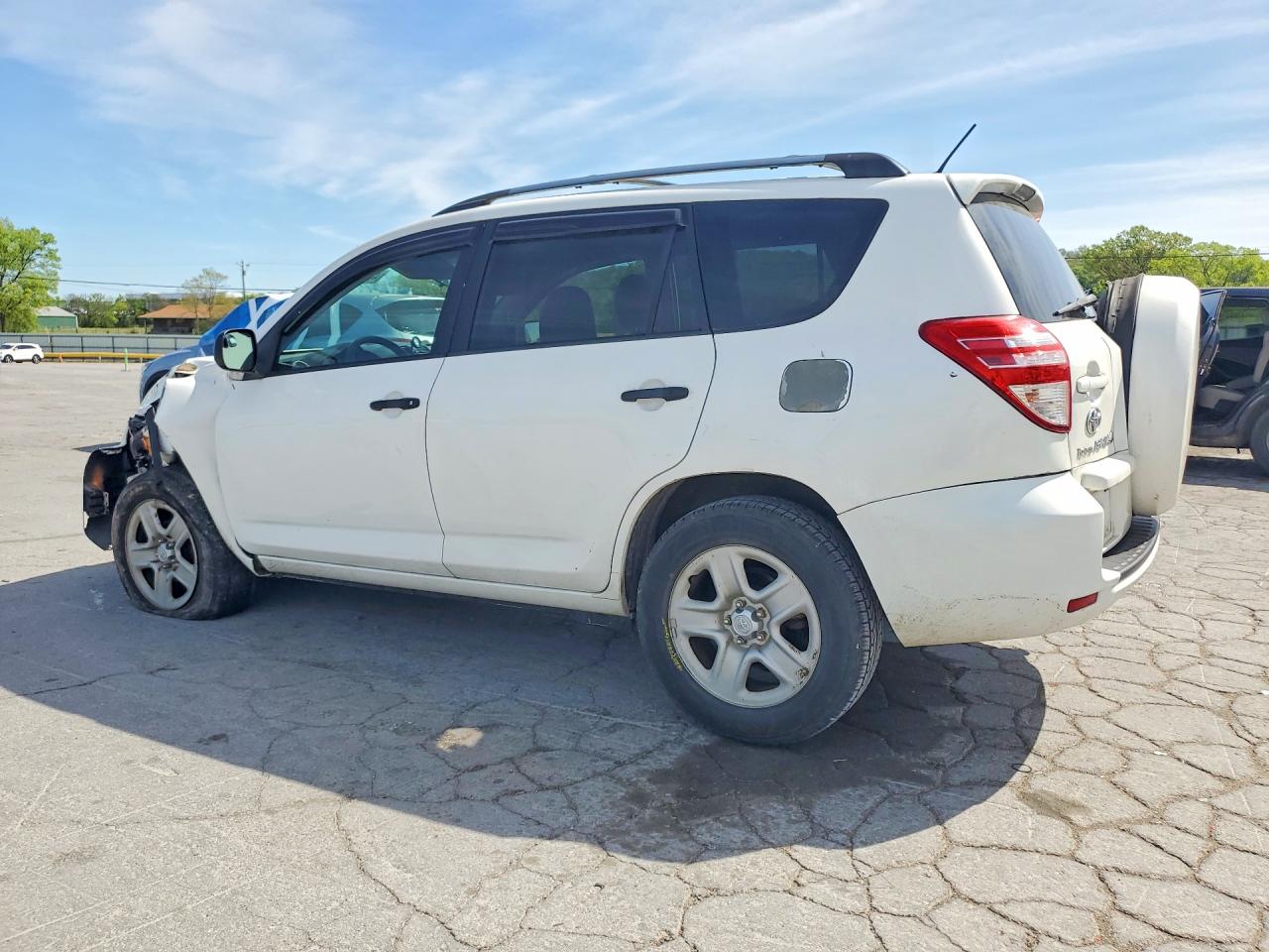 2010 TOYOTA RAV4 BASE photo 2