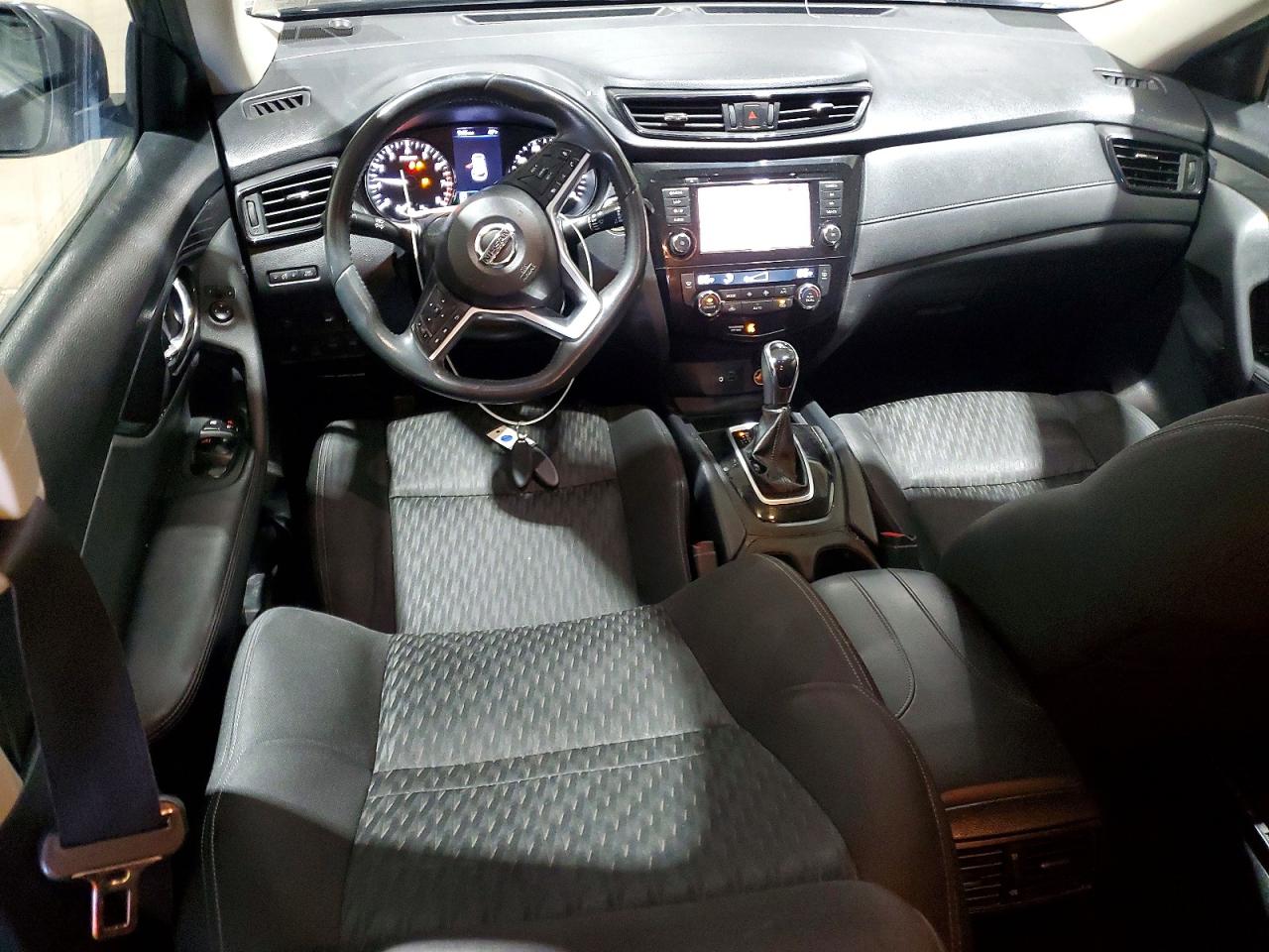 2018 NISSAN ROGUE SV photo 15