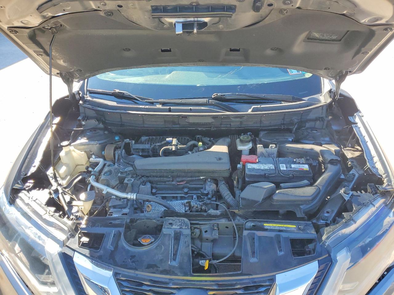 2018 NISSAN ROGUE SV photo 23