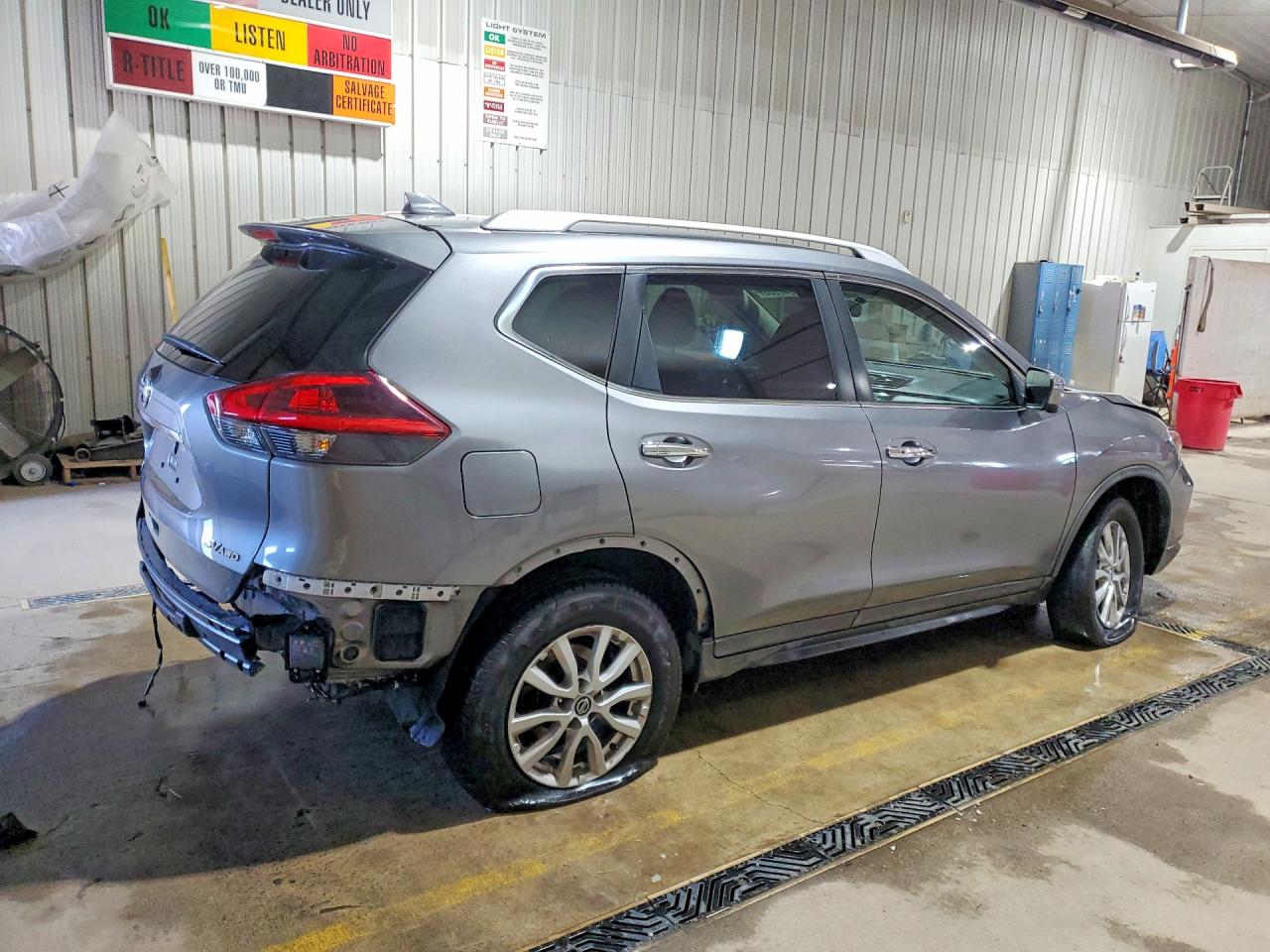 2018 NISSAN ROGUE SV photo 5