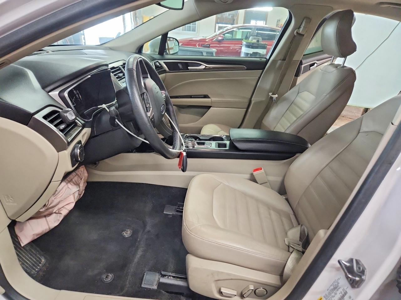 2018 FORD FUSION SE photo 13