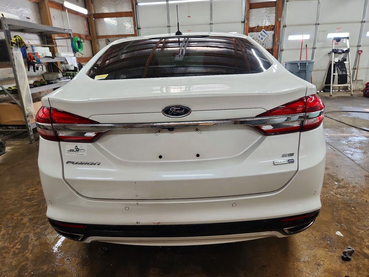 2018 FORD FUSION SE photo 11