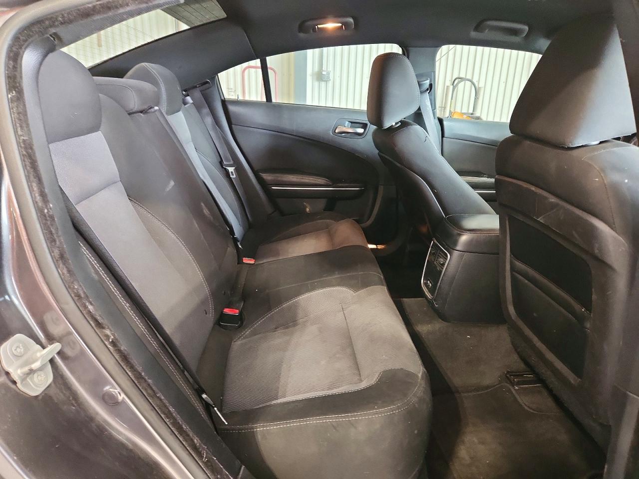 2015 DODGE CHARGER SE photo 10