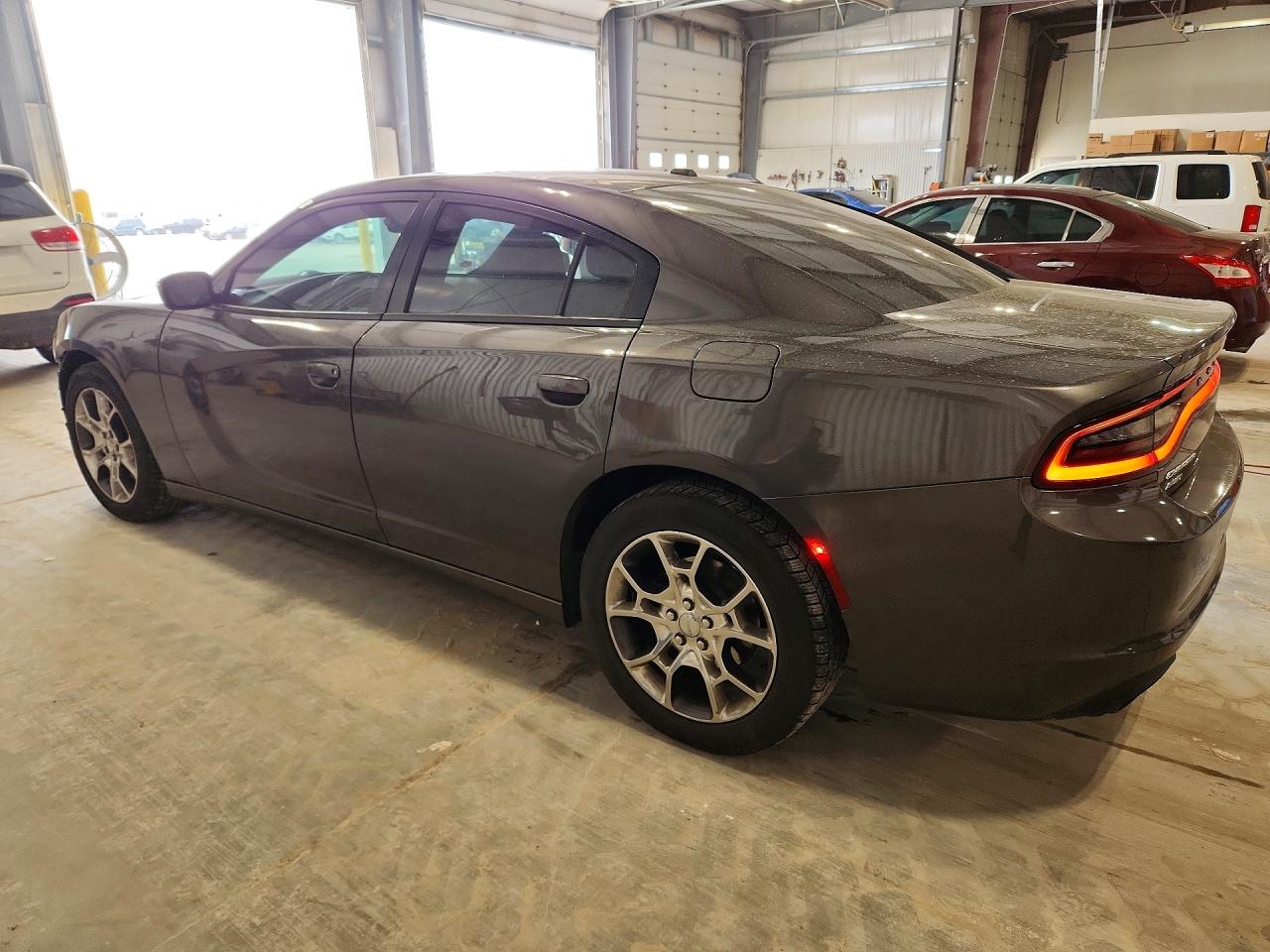 2015 DODGE CHARGER SE photo 2