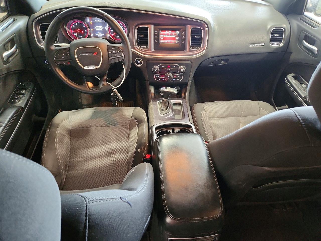 2015 DODGE CHARGER SE photo 8
