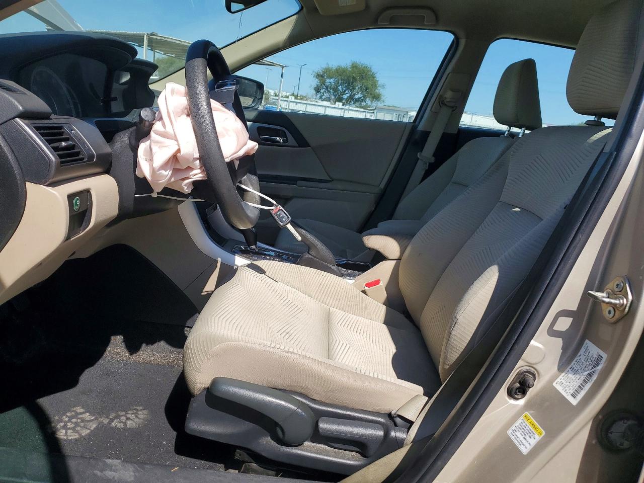 2015 HONDA ACCORD LX photo 7