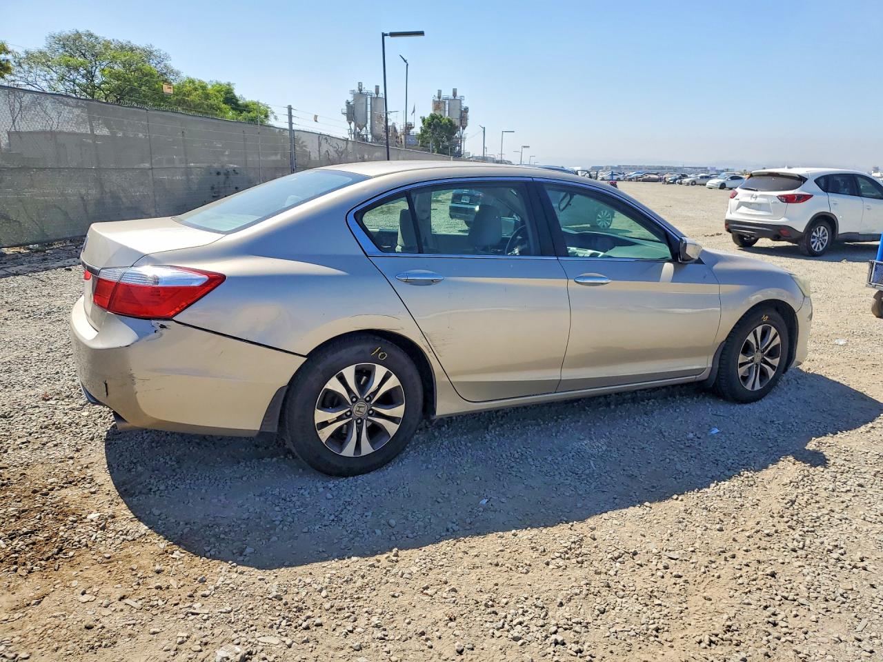 2015 HONDA ACCORD LX photo 3