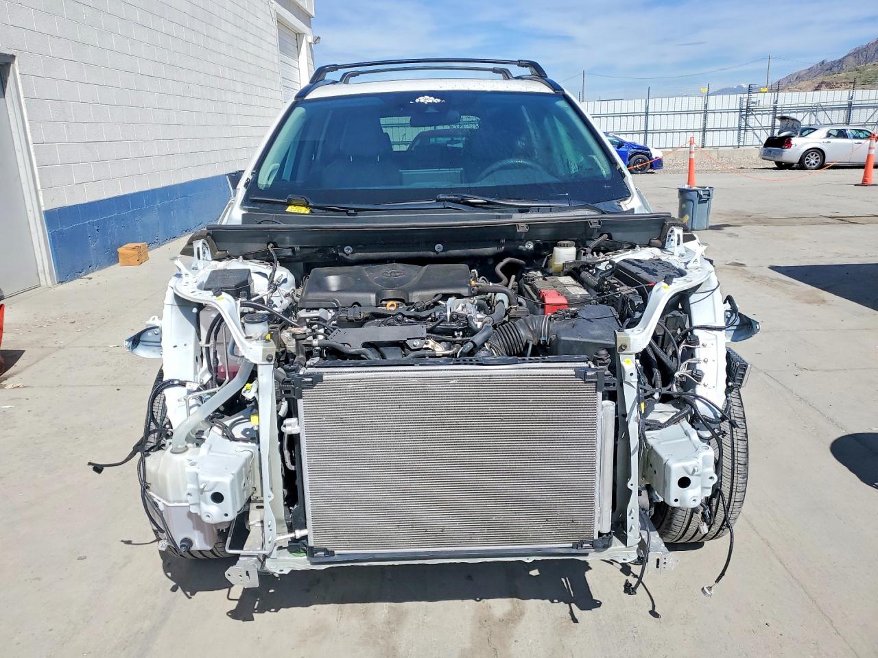 2021 TOYOTA RAV4 XLE PREMIUM photo 13