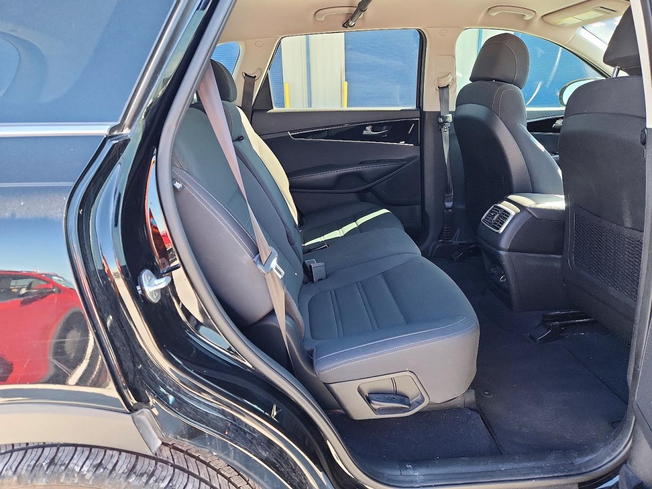 2017 KIA SORENTO LX V6 photo 31