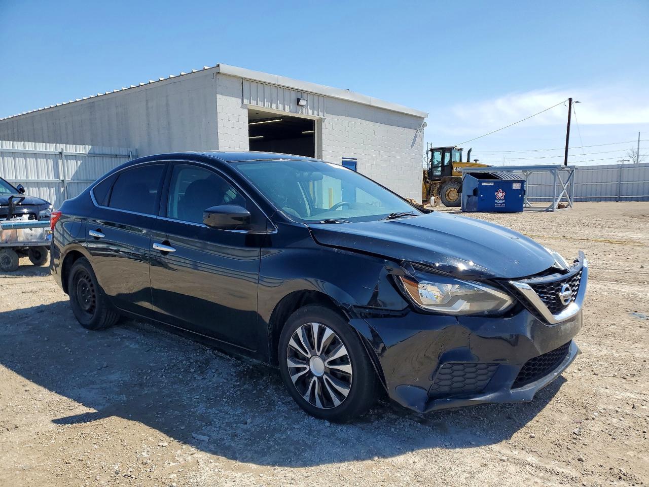2017 NISSAN SENTRA SV photo 4