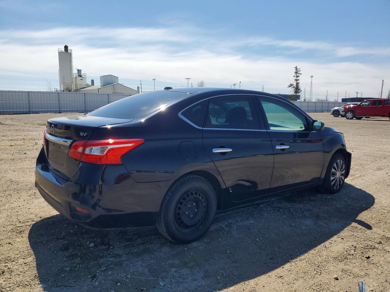 2017 NISSAN SENTRA SV photo 3