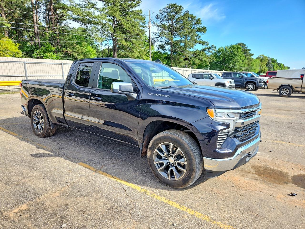 2023 CHEVROLET SILVERADO K1500 LT photo 7