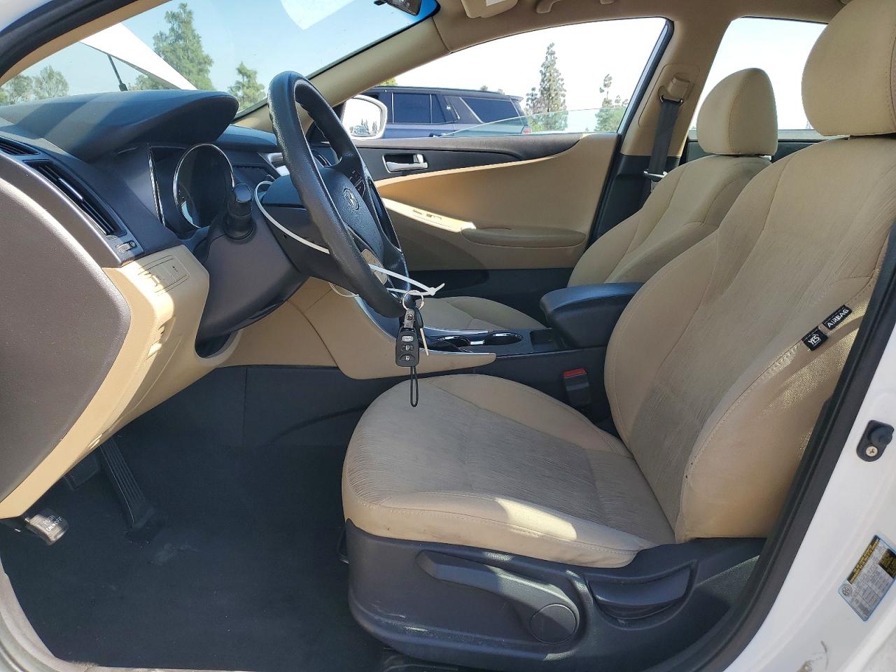 2011 HYUNDAI SONATA GLS photo 13