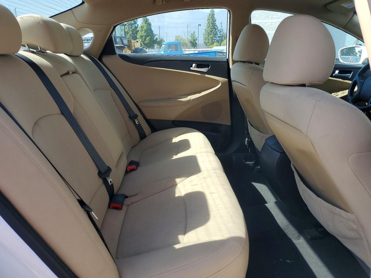 2011 HYUNDAI SONATA GLS photo 19