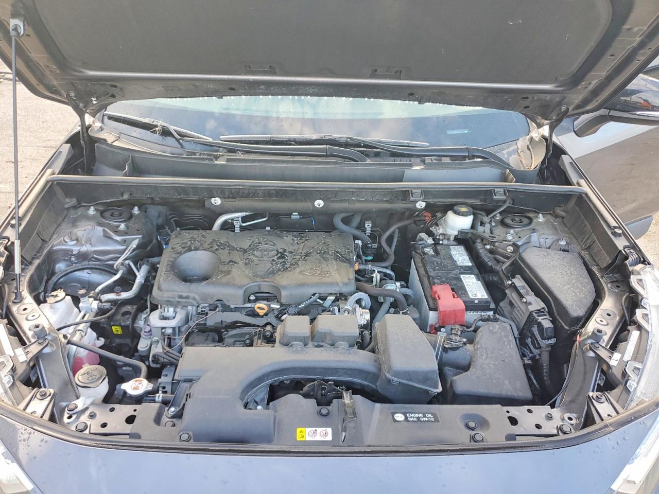 2022 TOYOTA RAV4 XLE photo 23
