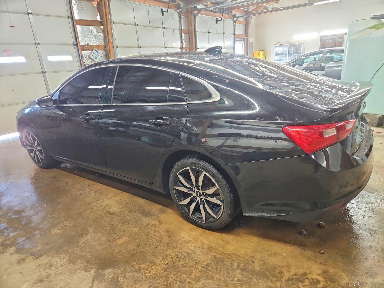 2018 CHEVROLET MALIBU LT photo 3