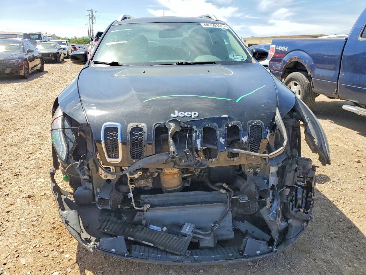 2017 JEEP CHEROKEE LATITUDE photo 9