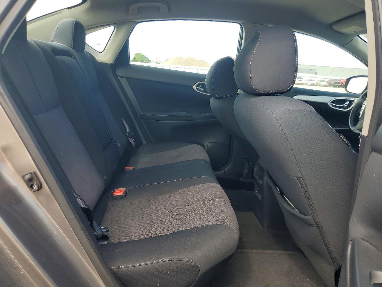 2015 NISSAN SENTRA SV photo 19