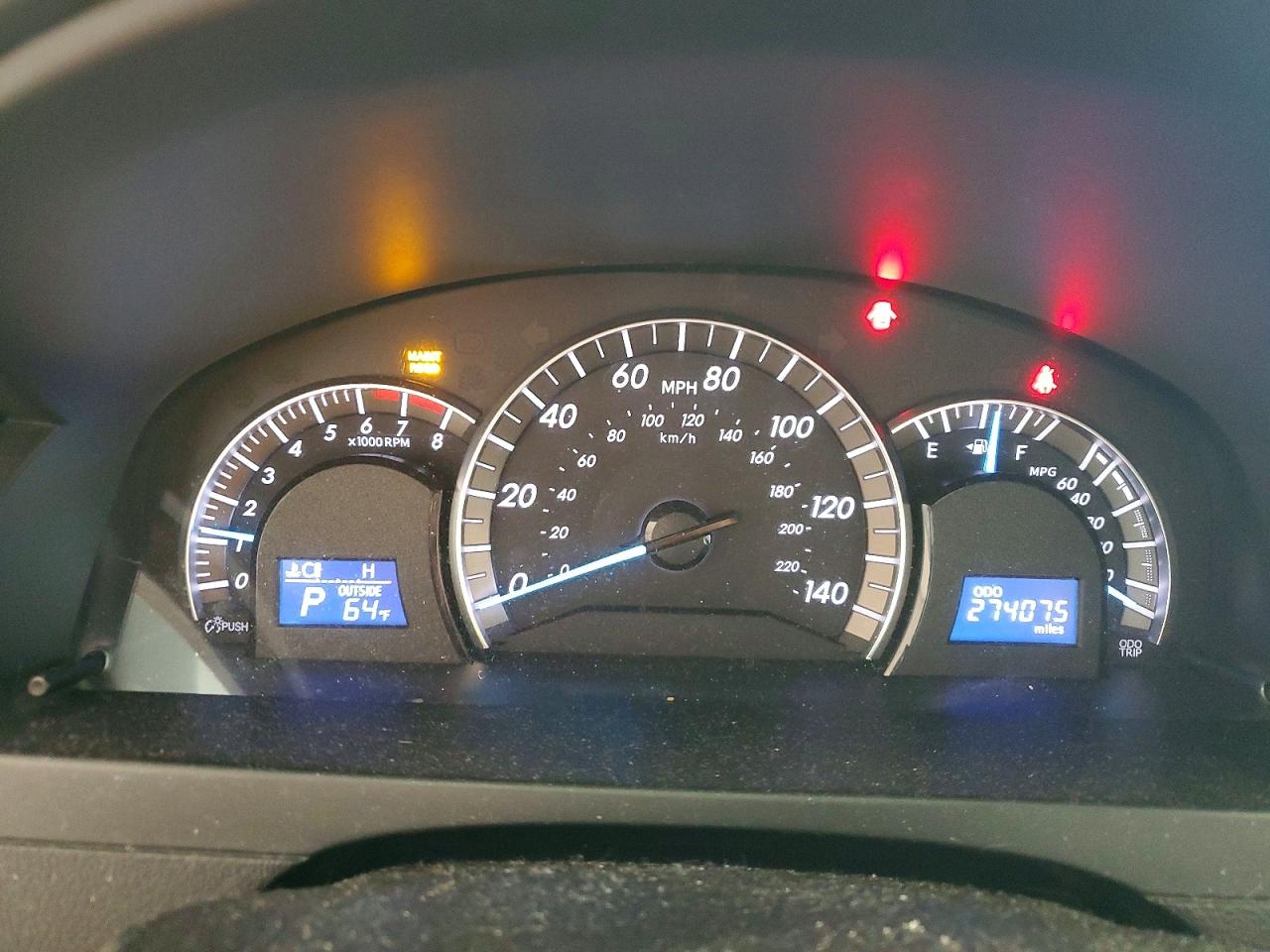2012 TOYOTA CAMRY SE photo 17