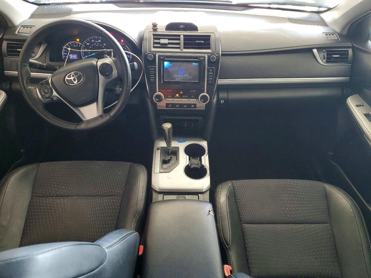 2012 TOYOTA CAMRY SE photo 15
