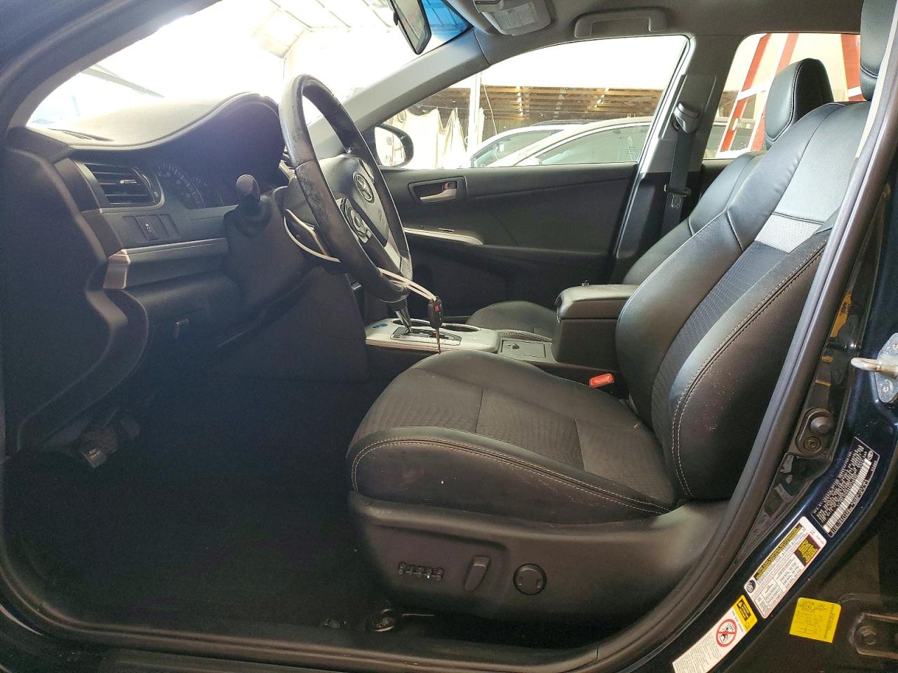 2012 TOYOTA CAMRY SE photo 13