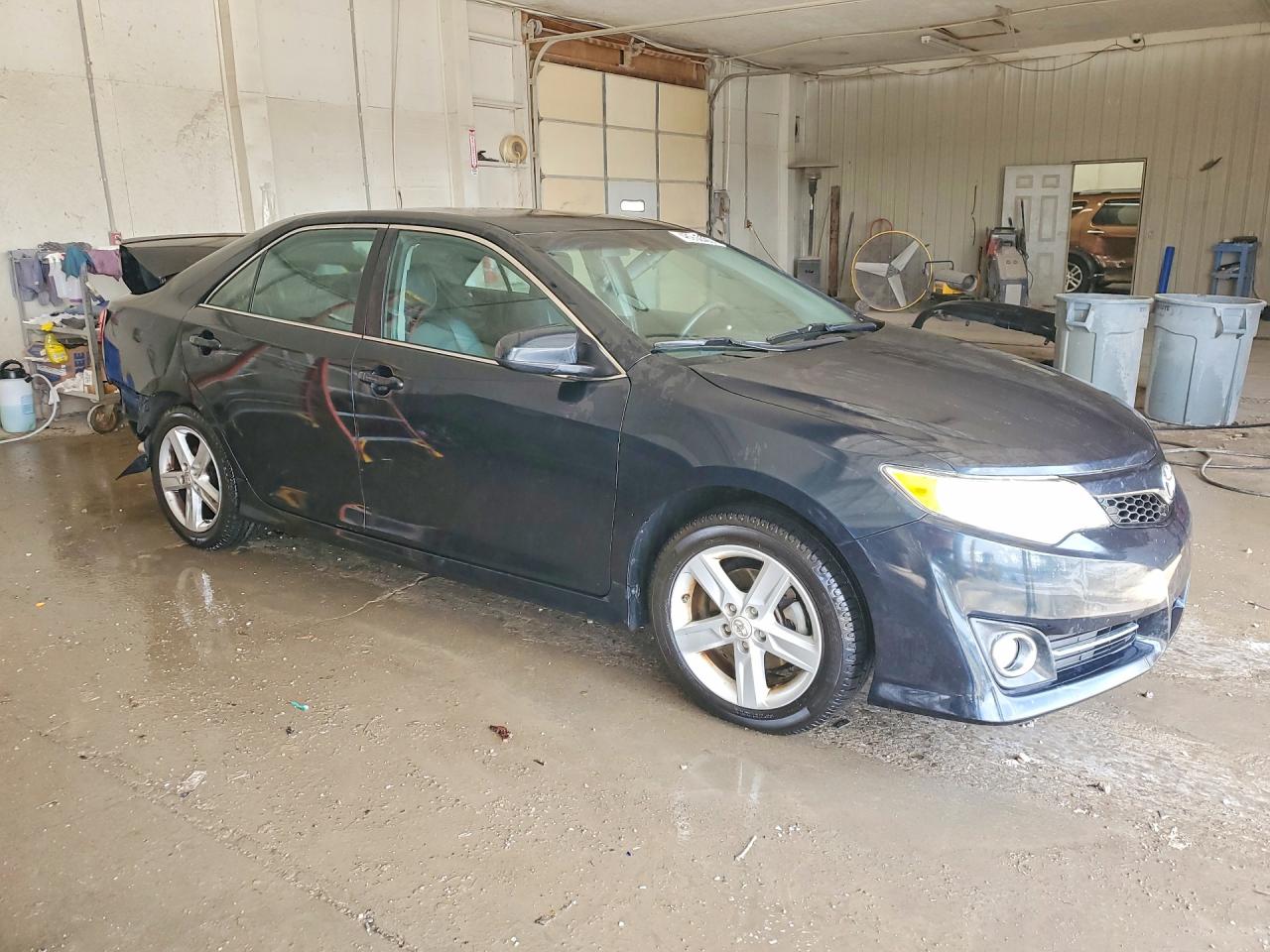 2012 TOYOTA CAMRY SE photo 7