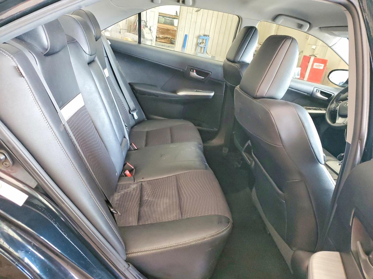 2012 TOYOTA CAMRY SE photo 19