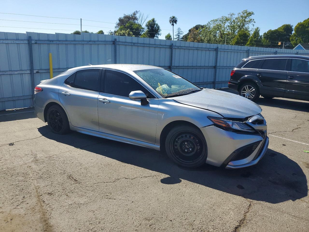2023 TOYOTA CAMRY XSE photo 4