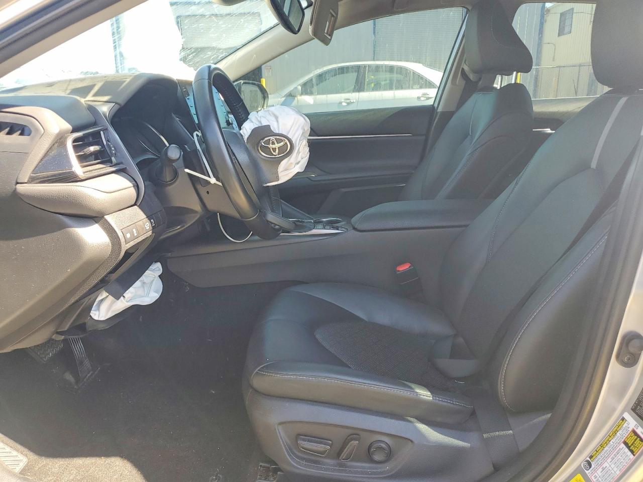 2023 TOYOTA CAMRY XSE photo 7