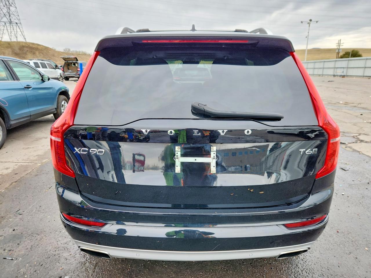 2019 VOLVO XC90 T6 MOMENTUM photo 6