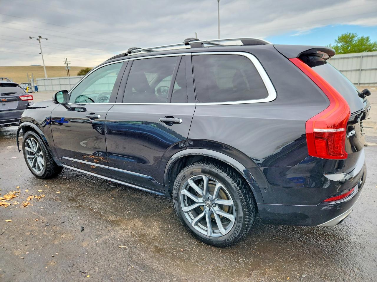 2019 VOLVO XC90 T6 MOMENTUM photo 2