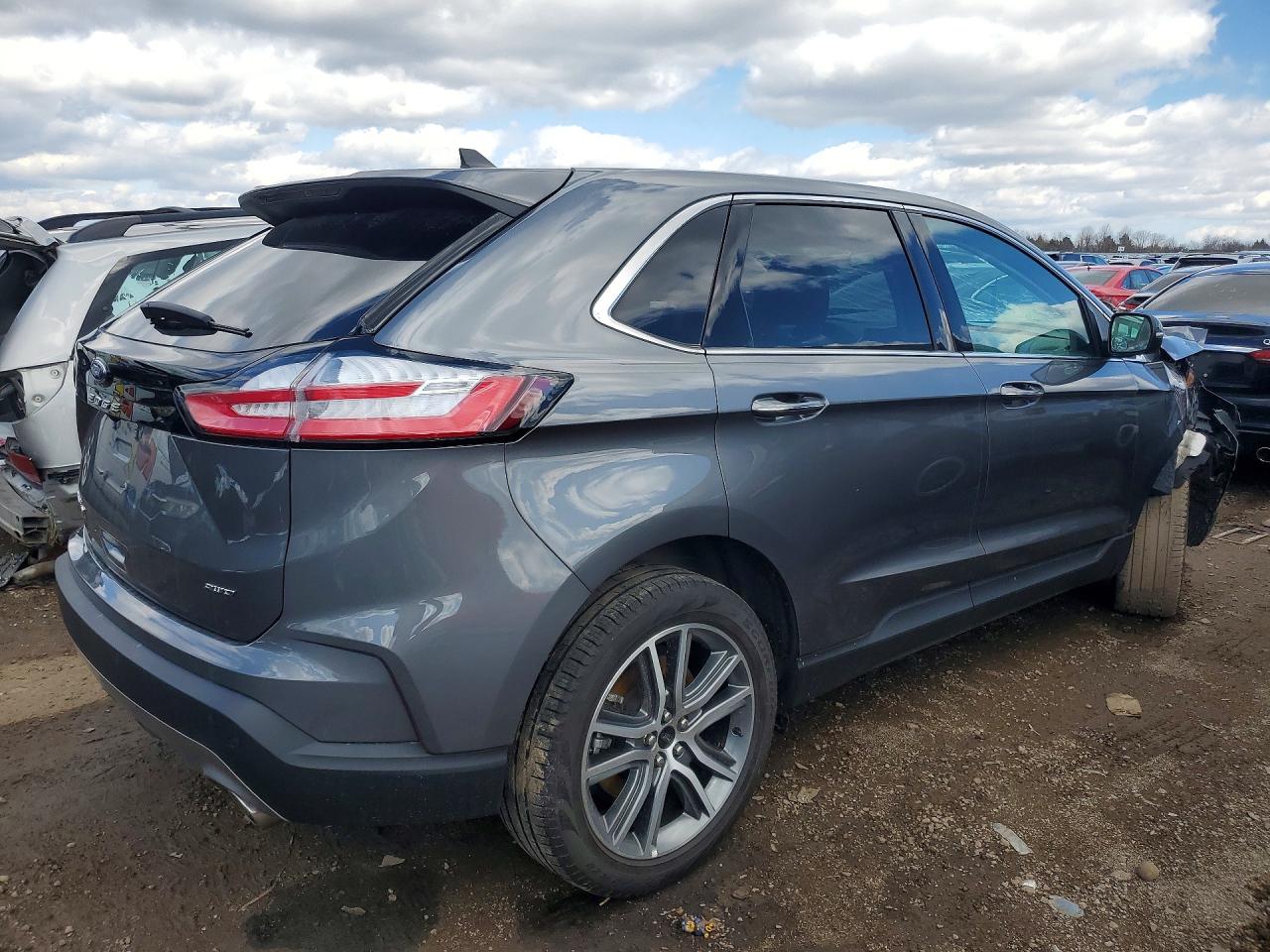 2024 FORD EDGE TITANIUM photo 5