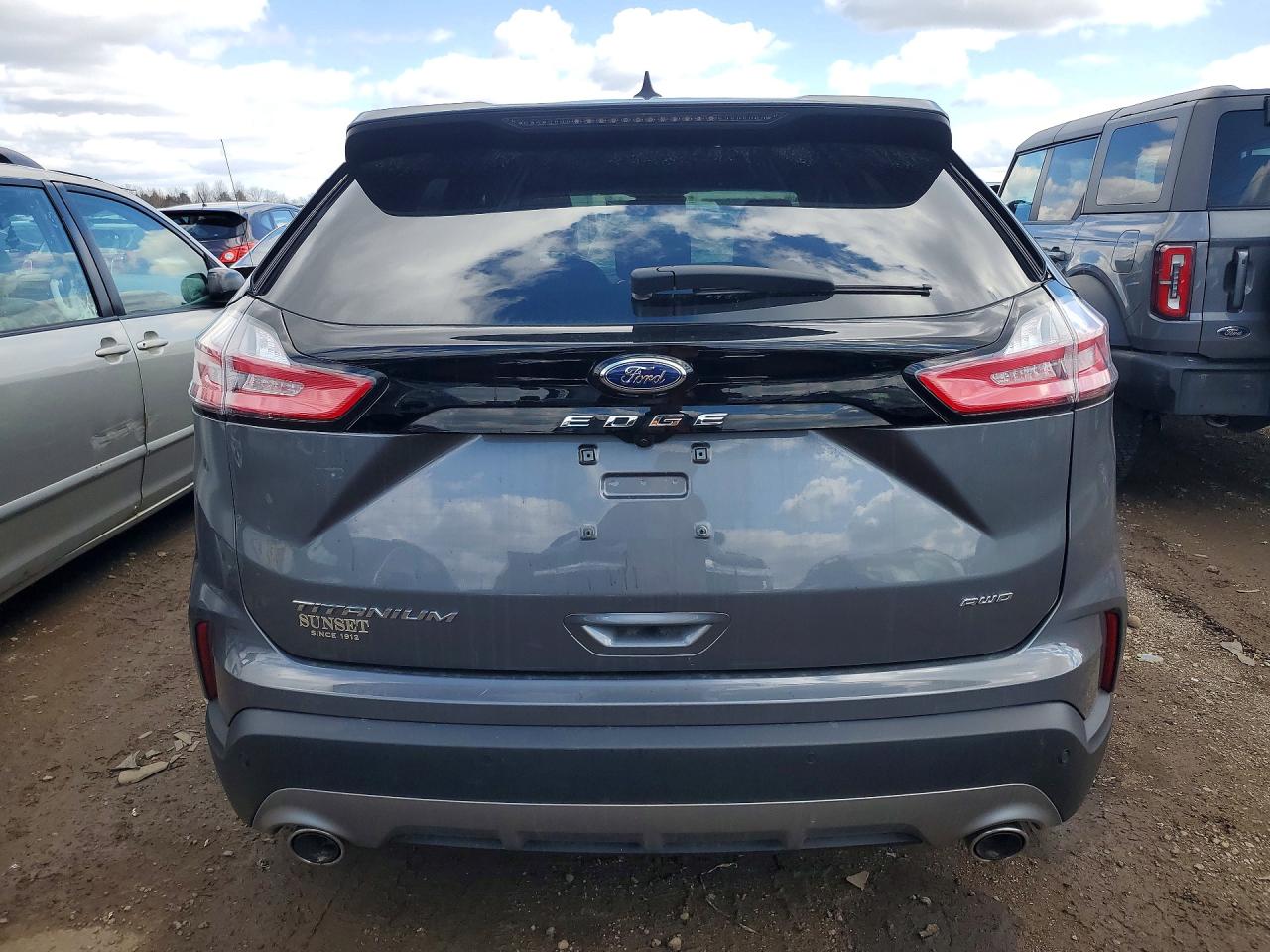 2024 FORD EDGE TITANIUM photo 11