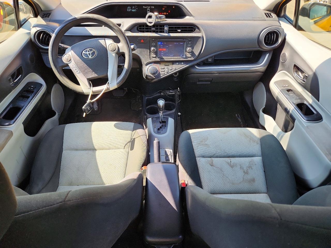 2014 TOYOTA PRIUS photo 8