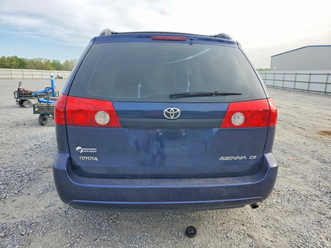 2007 TOYOTA SIENNA CE 7-PASSENGER photo 6