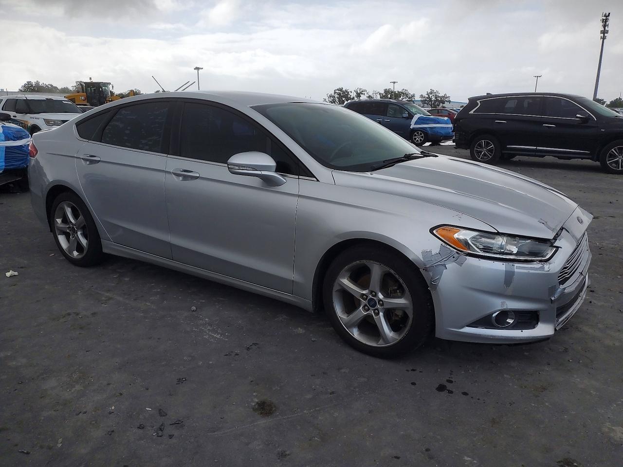 2015 FORD FUSION SE photo 10