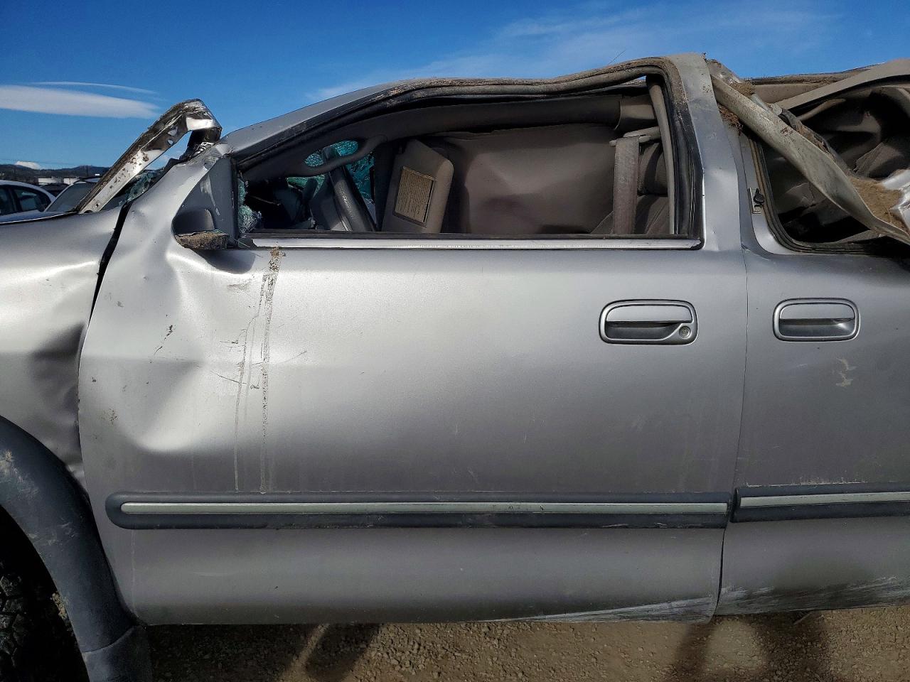 2001 TOYOTA TUNDRA SR5 photo 13