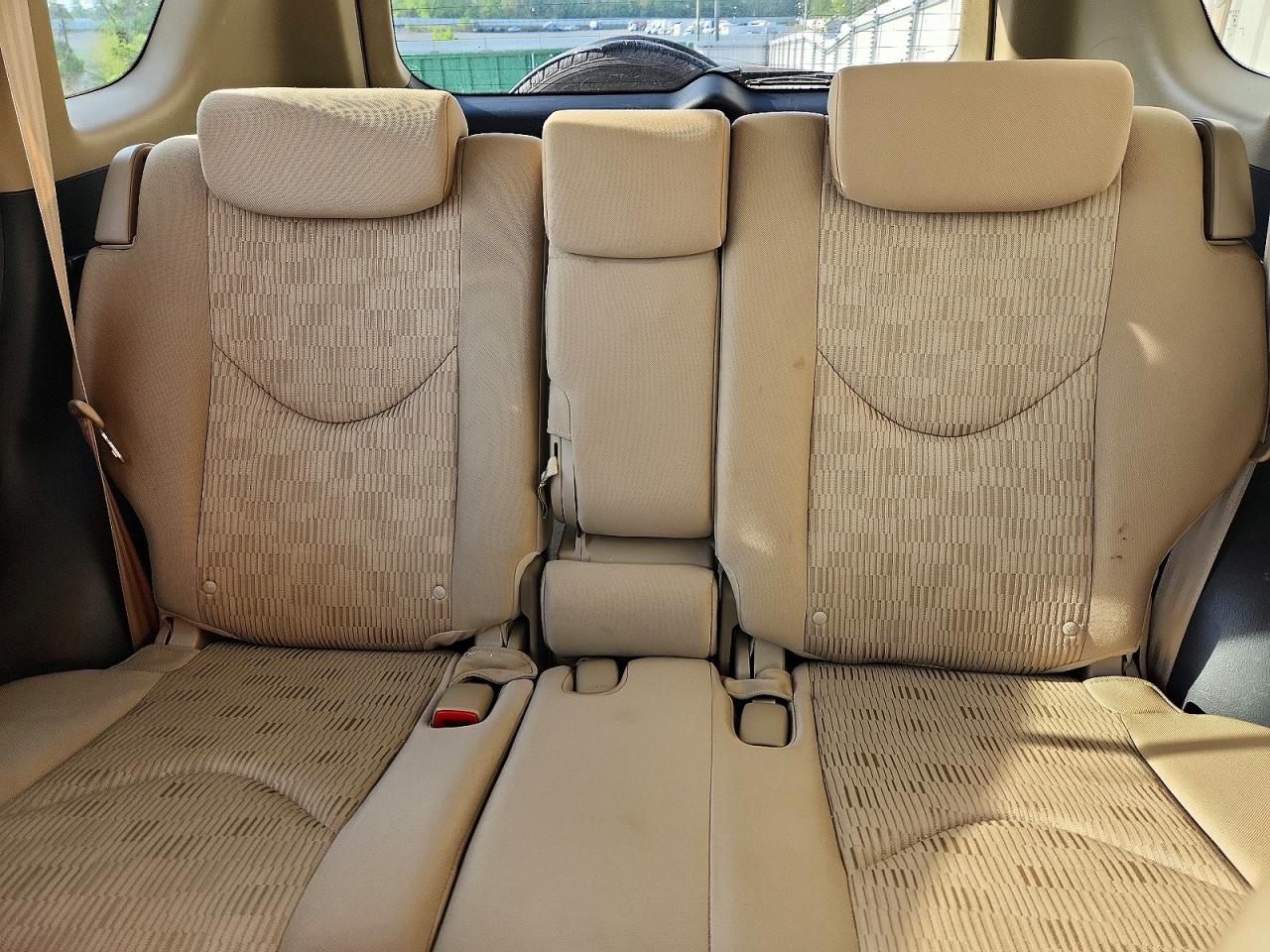 2011 TOYOTA RAV4 BASE photo 19