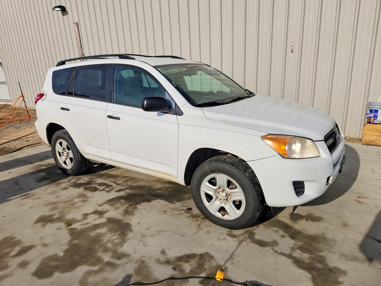 2011 TOYOTA RAV4 BASE photo 7