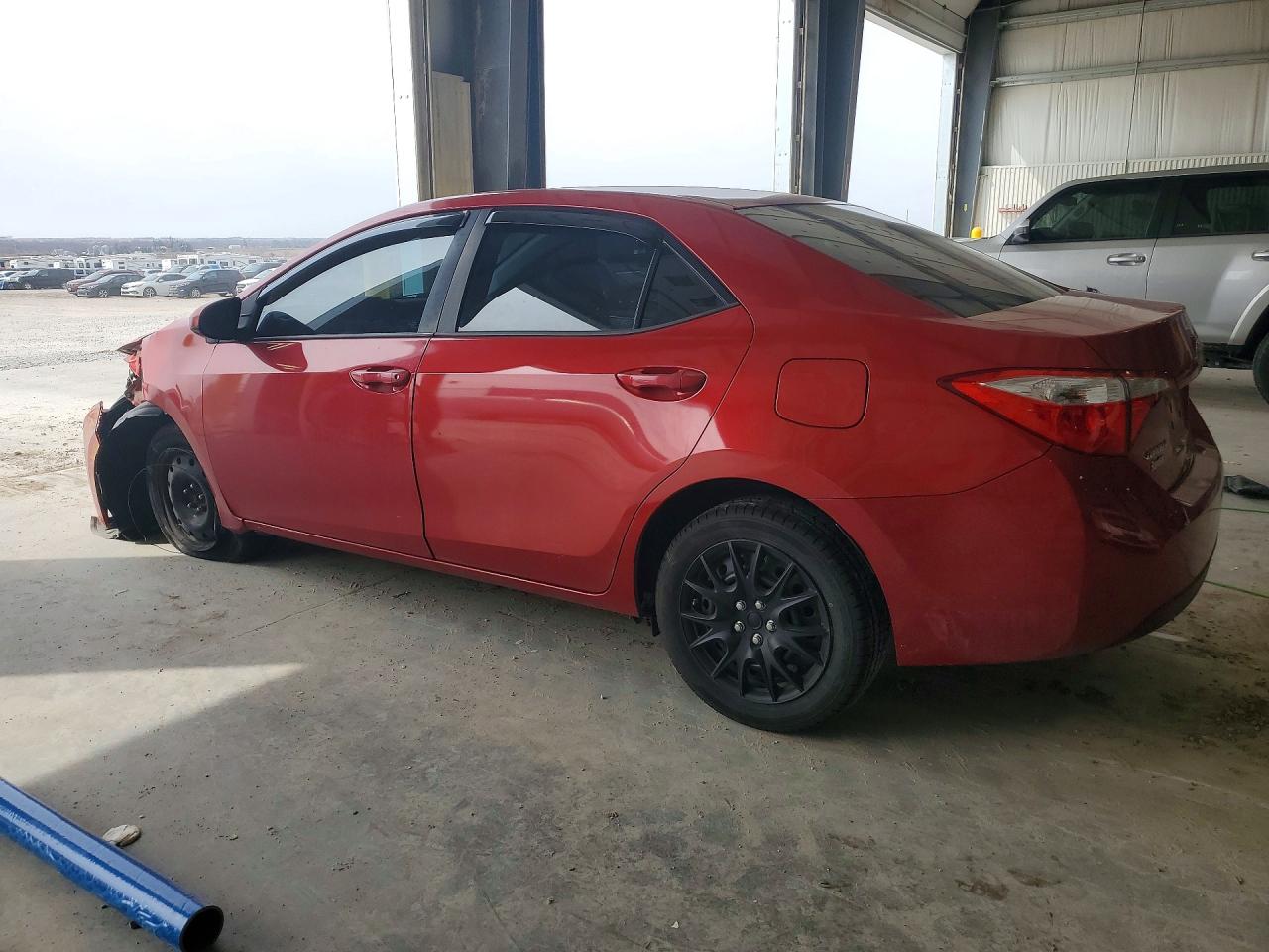2016 TOYOTA COROLLA LE photo 3