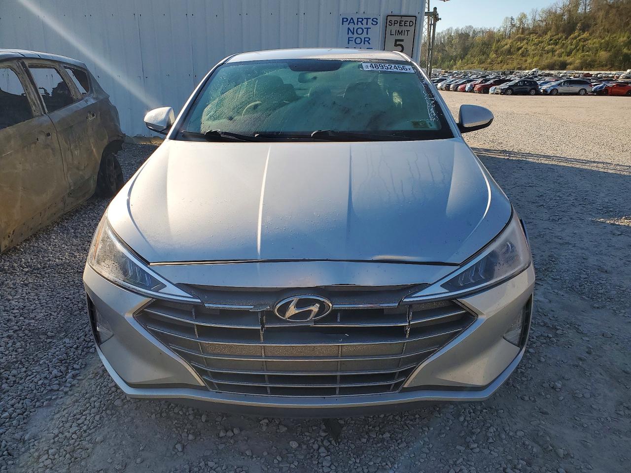 2019 HYUNDAI ELANTRA SE photo 9