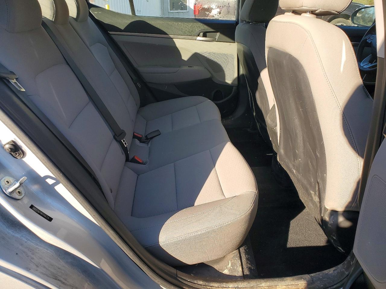 2019 HYUNDAI ELANTRA SE photo 19