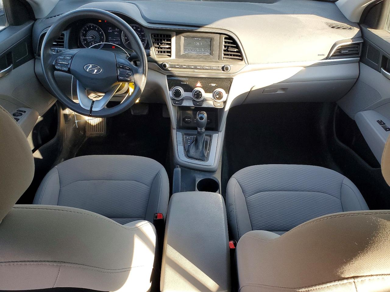 2019 HYUNDAI ELANTRA SE photo 15