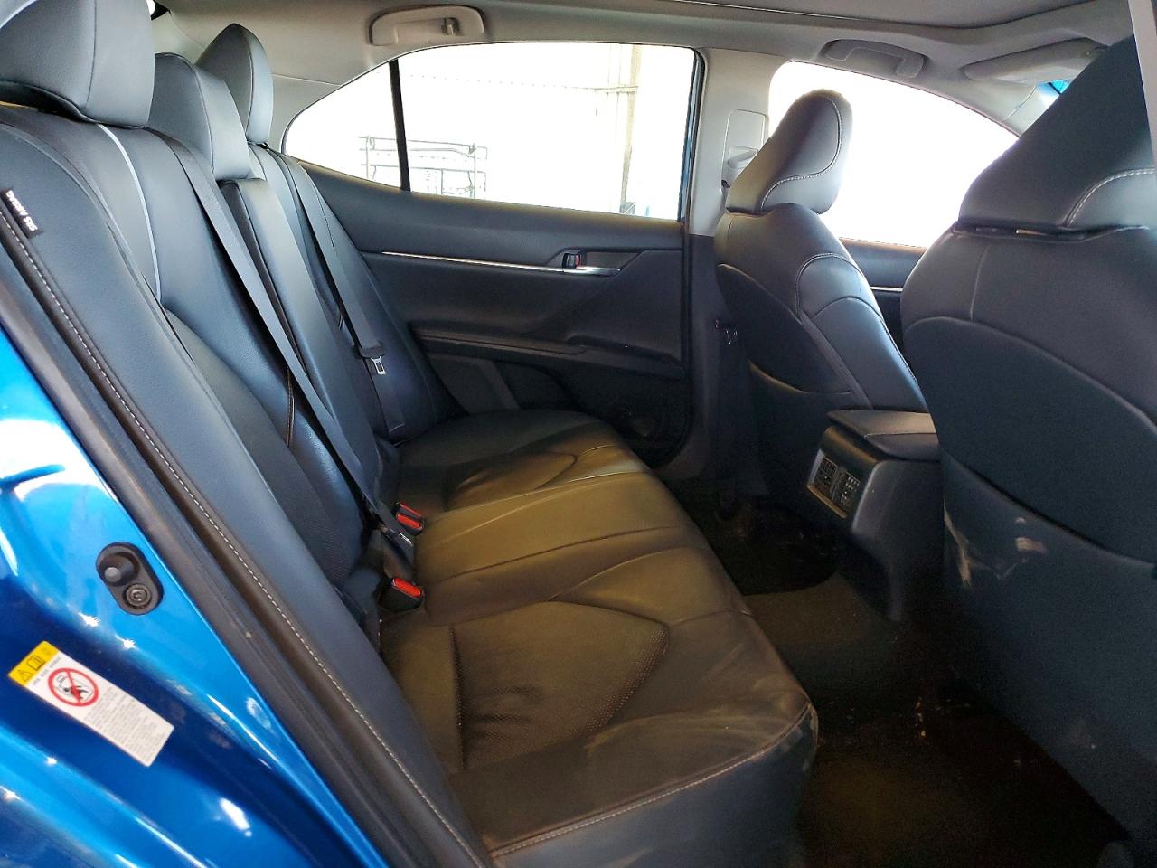 2019 TOYOTA CAMRY XSE photo 10
