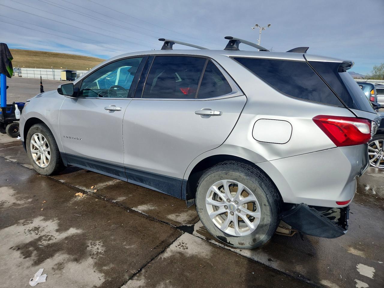 2018 CHEVROLET EQUINOX LT photo 4