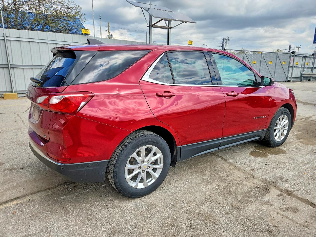 2020 CHEVROLET EQUINOX LT photo 5